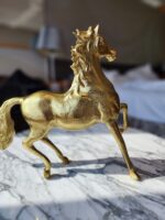 29. 24K GOLD FINISH HORSE SHOWPIECE DECORATIVE ITEMS FOR HOME DECORATION GOLD PLATED STATUE HOME/OFFICE TABLE LIVING ROOM DÉCOR