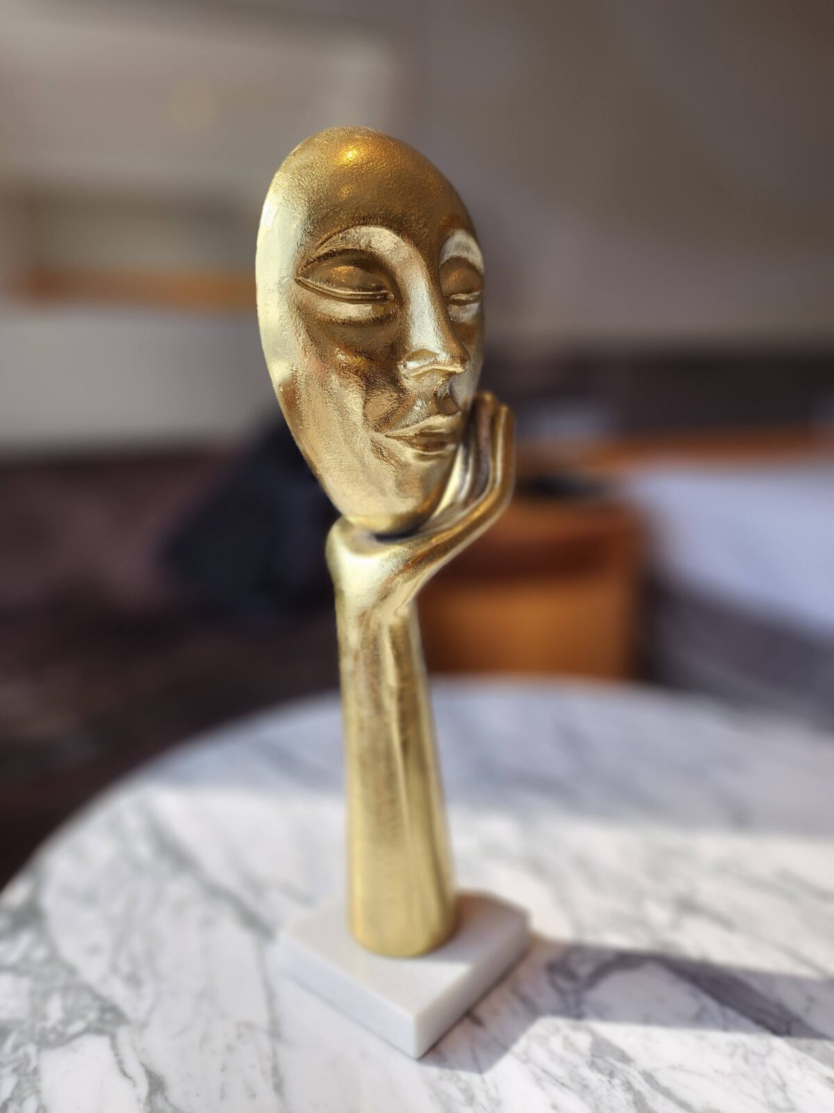 MODERN METAL ART FACE STATUE, THINKING LADY FACE FIGURINE | PREMIUM DESIGN GLOSSY SCULPTURE, INTERIOR DECORATIVE HANDICRAFT ITEMS |ROOM DECOR SHOWPIECES - GOLD & WHITE MARBLE BASE