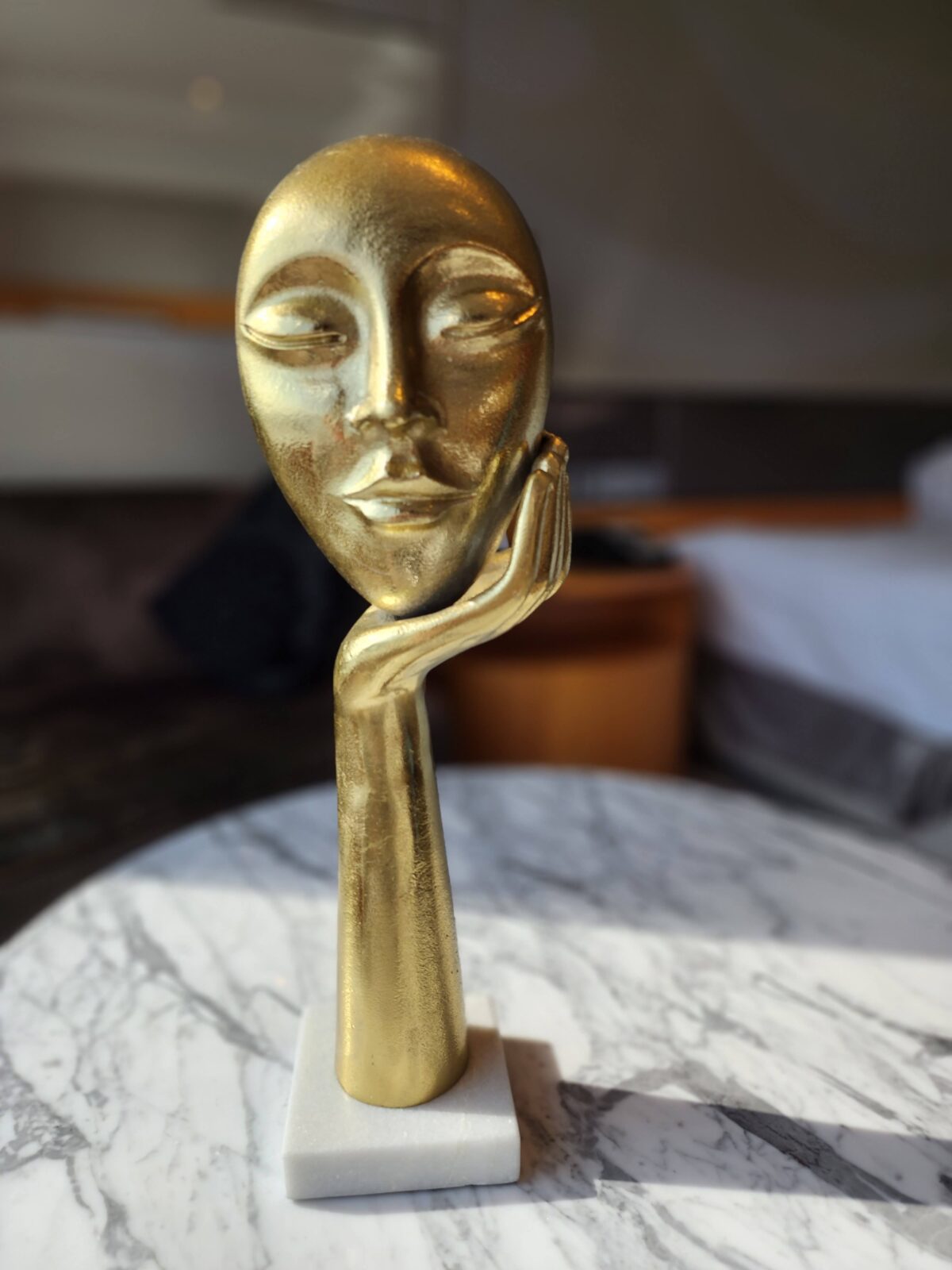 MODERN METAL ART FACE STATUE, THINKING LADY FACE FIGURINE | PREMIUM DESIGN GLOSSY SCULPTURE, INTERIOR DECORATIVE HANDICRAFT ITEMS |ROOM DECOR SHOWPIECES - GOLD & WHITE MARBLE BASE