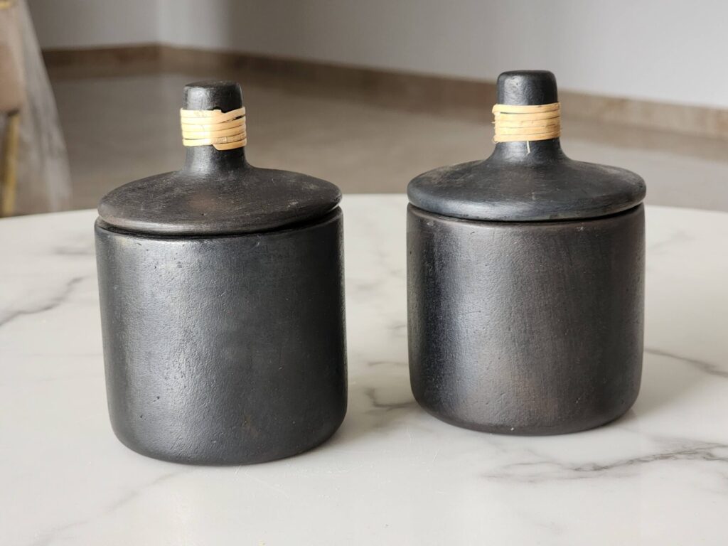 SALT & SUGAR POTS