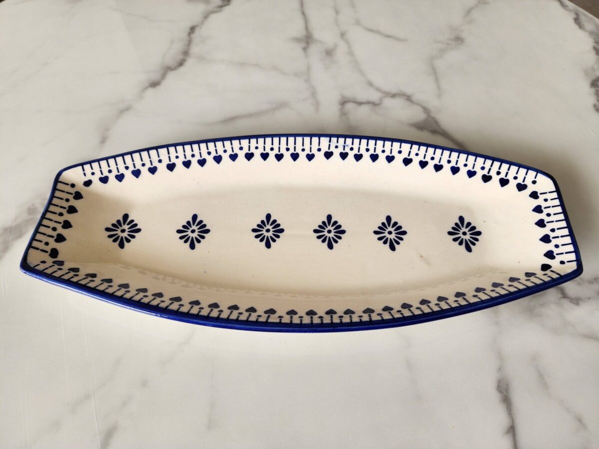 HANDCRAFTED 'LONG SERVING TRAY/ DISH ', BLUE & WHITE