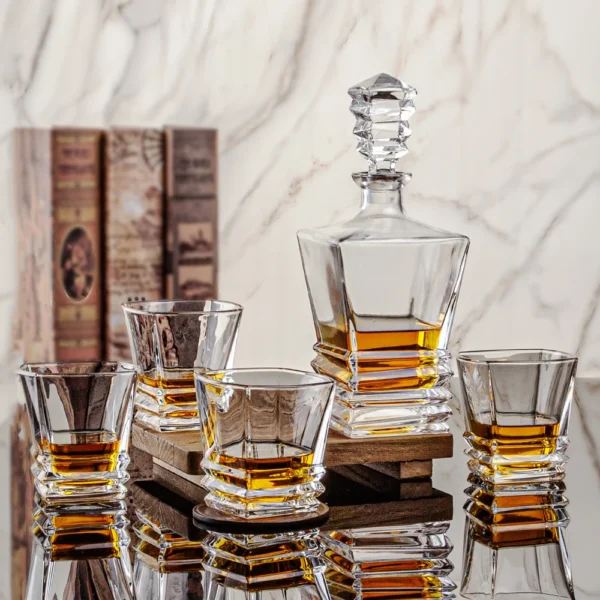 25oz Lead Free Diamond Whiskey Decanter with Wood Base