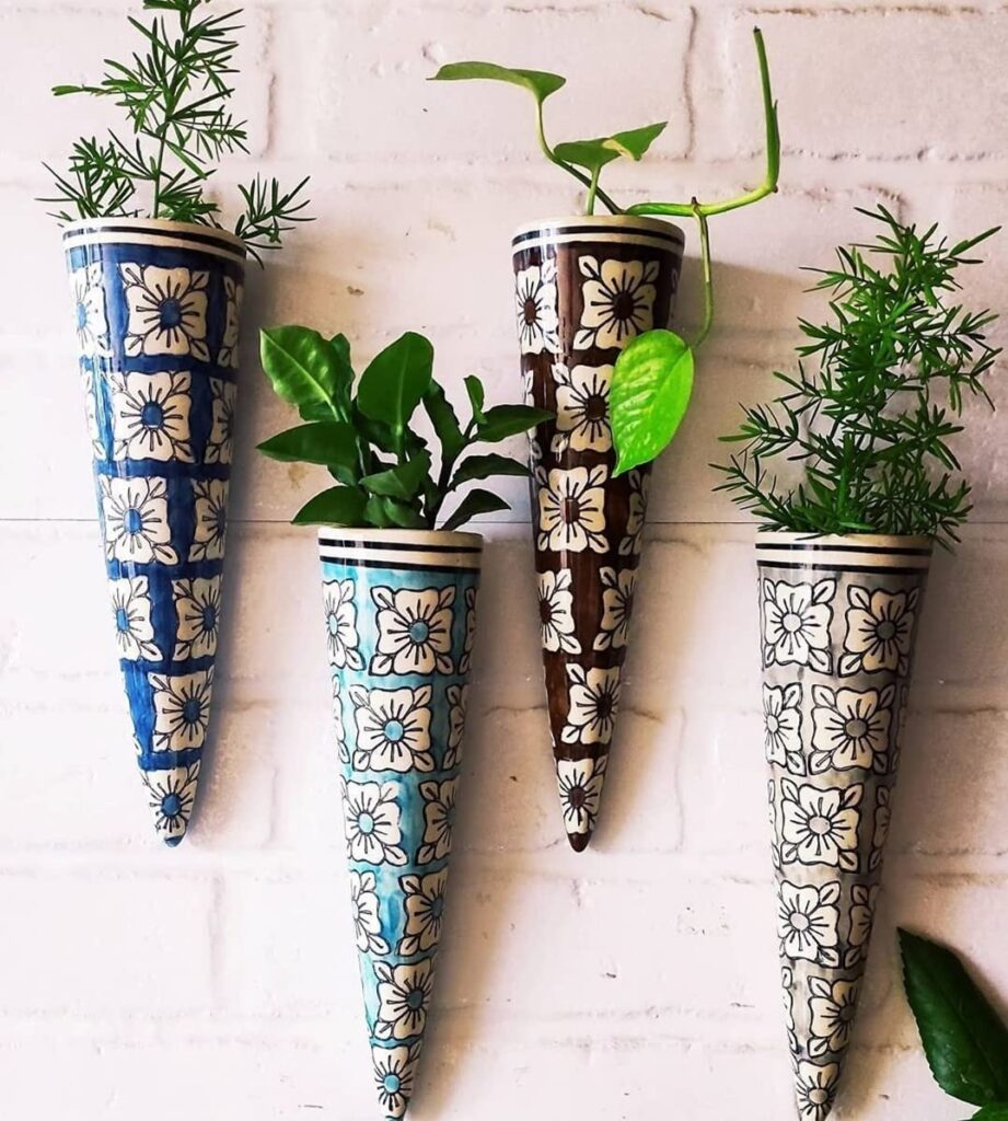 Ceramic cone shape wall planter